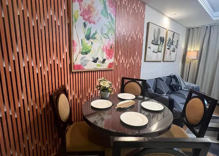 1br Vibes Rockwell View